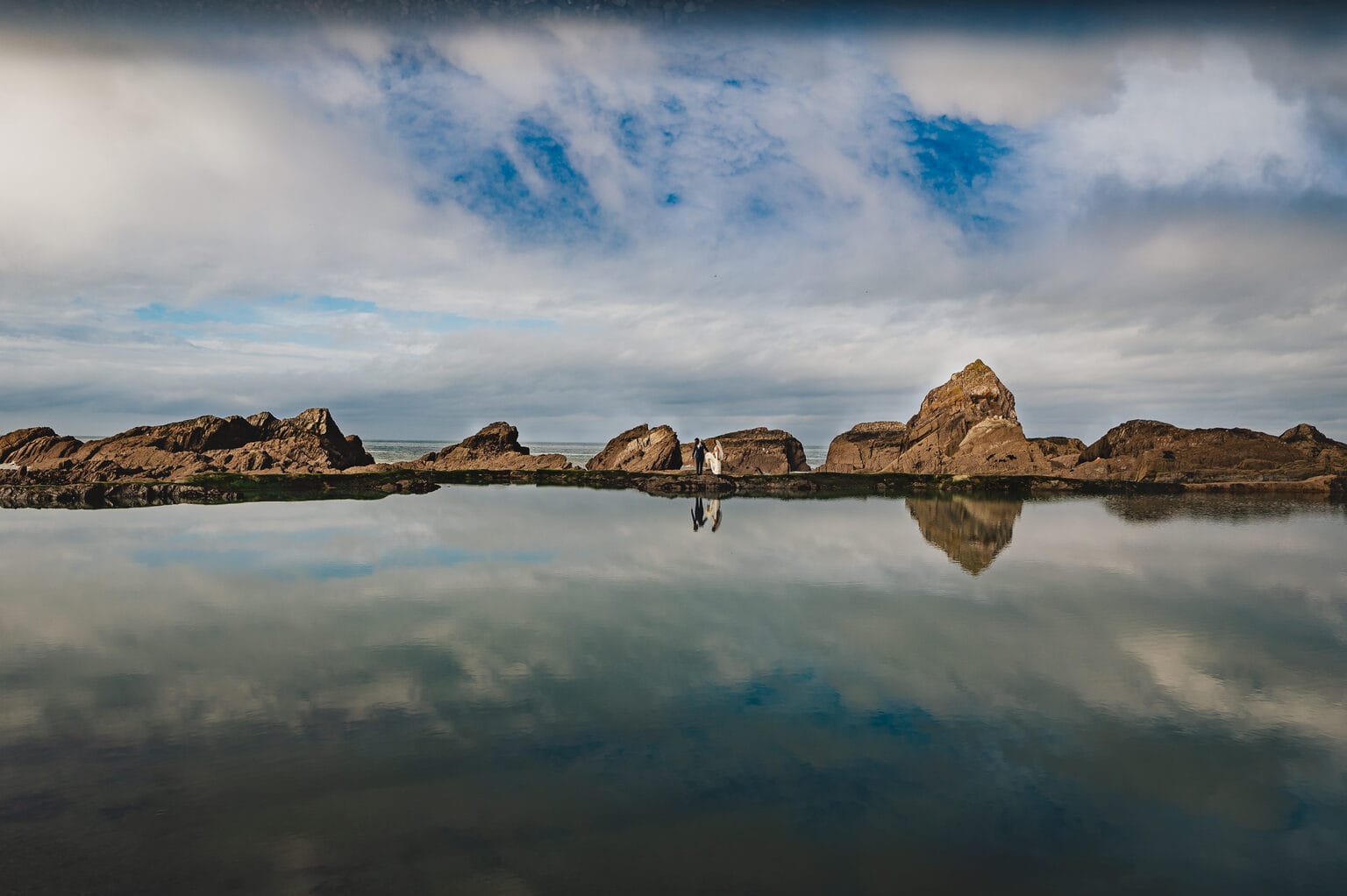 The tide pool at Tunnels Beaches Wedding