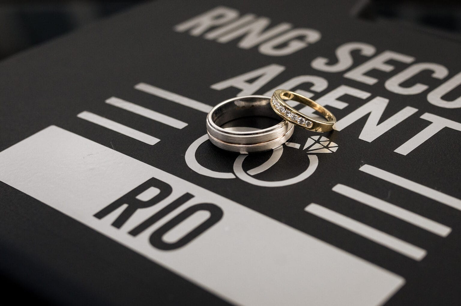 The wedding rings and their security suitcase