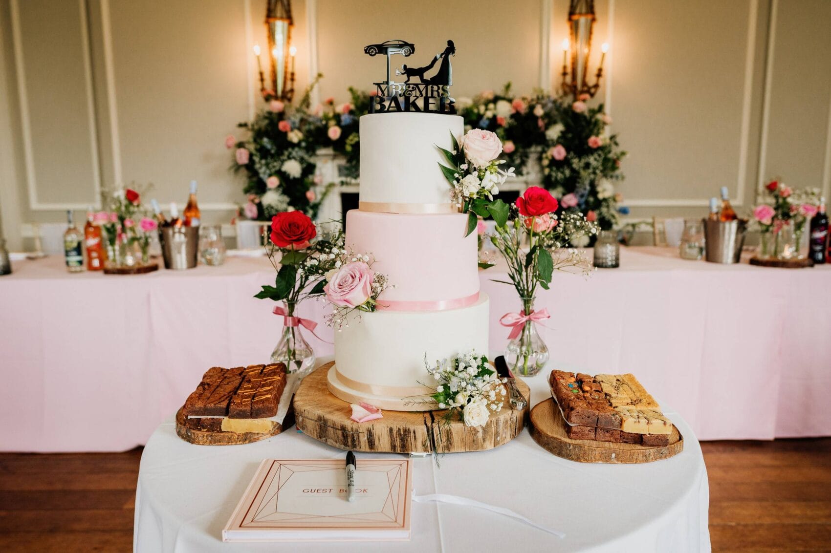 wedding cake at Hale Park House Wedding